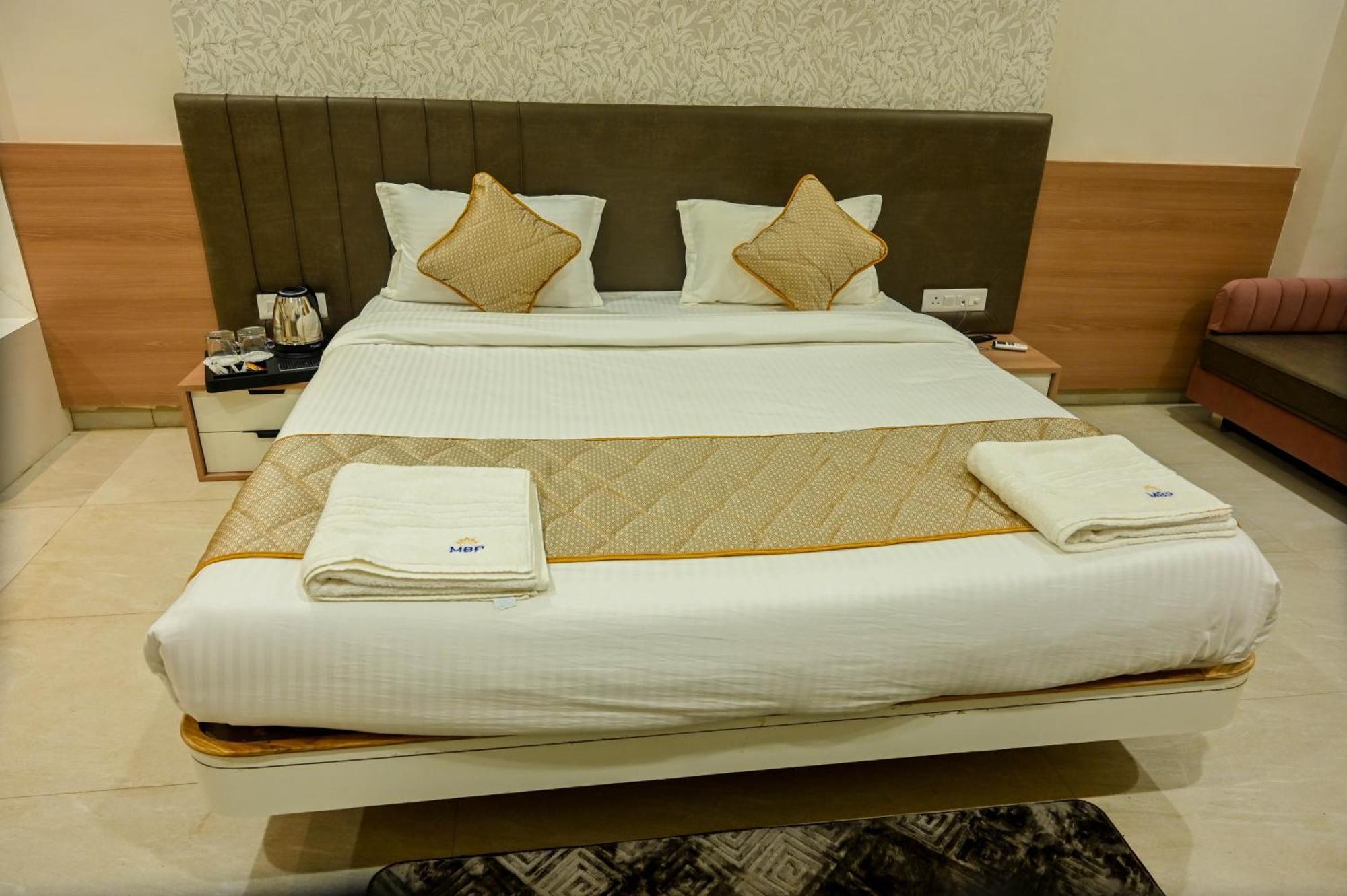 Hotel Maa Bhagwati Palace Khandwa 外观 照片